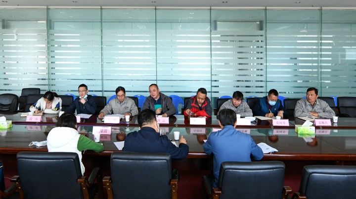 ʡ��������ҵרְ�ⲿ���´��ӷ塢������һ�е��ȷ滯������