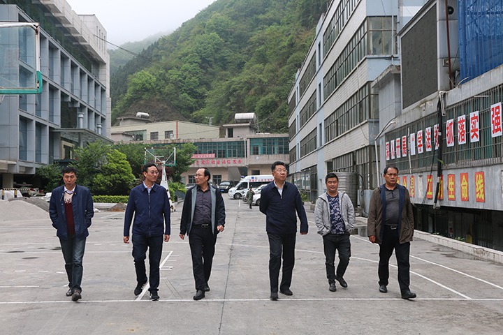 ����רְ�ⲿ���´��ӷ�һ�е��쾮ú�����