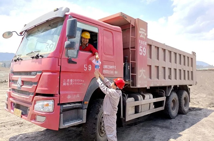 ����ְ��һ�� ����Ⱥ��ʵ�¡����ɱ�ú��Ⱥ֧����չ����������ҵ�߸�Ʈ����⵳���˶�