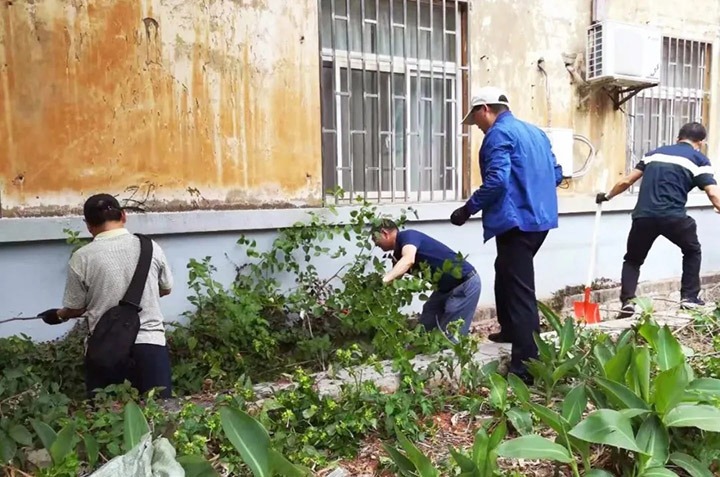 ���Ż��ص�ί���ϸɵ�ί��չ��Ա־ԸЧ���˶�