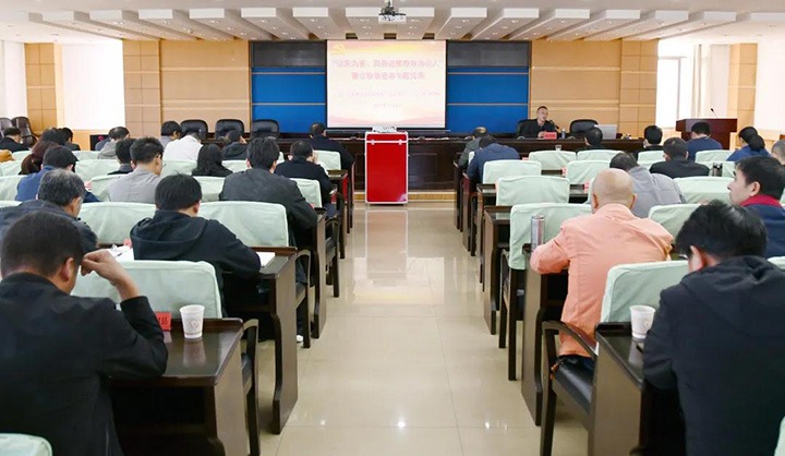 ��ά���ſ�չ���԰�Ϊ�����������½��������ˡ���ʾ����ר�⵳��