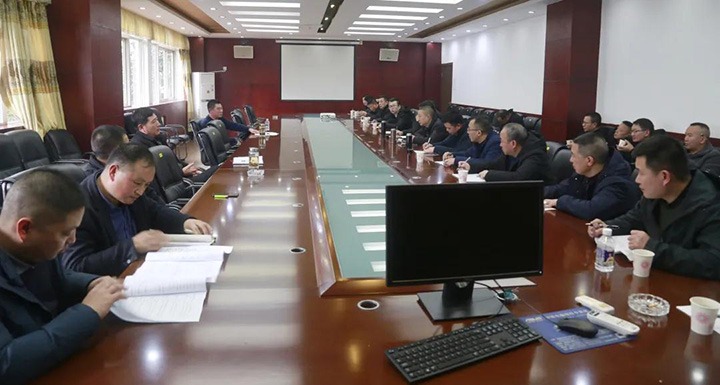 �Ĵ�ܽ�ؼ�������һ��úҵ���޹�˾������ú̿��˾������̸