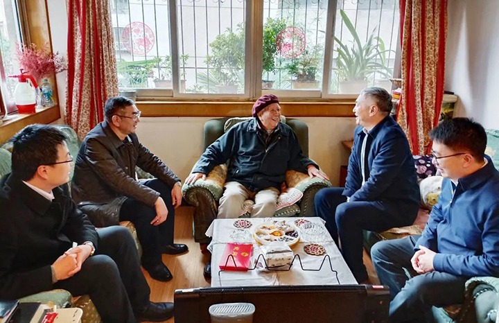 ����ʡ����ί��ίίԱ�������κ����һ�е���ú��k8��������Ӯ�ң����ſ�չ�����߷�ο�������ϸɲ��˶�