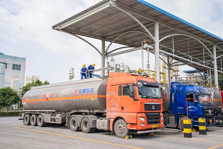 ����Ѷ���⻯�ֹ�˾�׳��״���Ʒ������顢��ú������Ϊ�ƽ���˾�ٿ�������Чר��ᡢ����ú��˾ȡ�ÿ����豸���ޡ�װ�ü���������