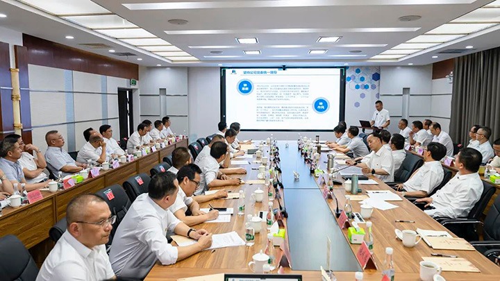 �Ա��Ƚ�ǿ���� ׷����Խ��δ�����������ٿ��Ա������ֳ����齻����