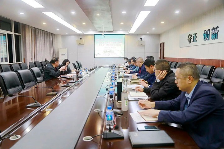 ��ר���ж������ŵ�ίίԱ����ί�������Ե�����ú̿��˾ָ��ר�����������