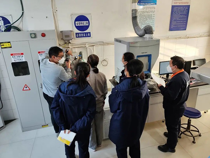 ����Ѷ���⻯�����ֹ�˾�������߾��⡱������������