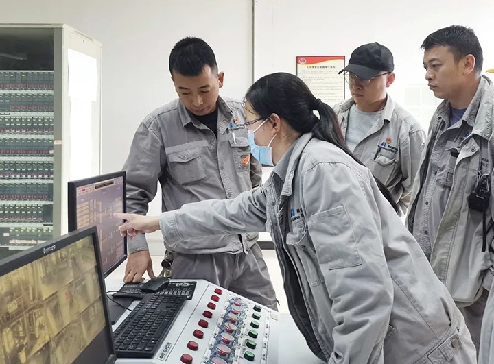 ����Ѷ���ȷ滯����˾2�´ּ״���������ʷ�¸�