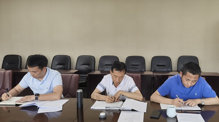 �������������ú��k8��������Ӯ�ң����ŵ�ίίԱ�������ܼ�Ī������k8��������Ӯ�ҵز���˾��չ�����������