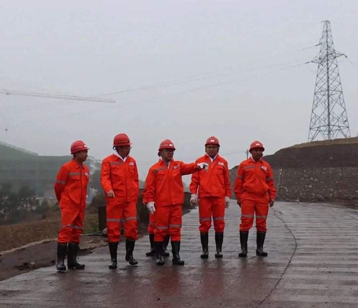 �������������ú��k8��������Ӯ�ң����ŵ�ίίԱ�����ܾ���ʩ��ΰ����ƽ����ú��˾��չ�����������