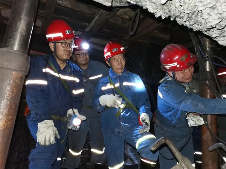 �������������ú��k8��������Ӯ�ң����ŵ�ίίԱ�����ܾ������ܹ���ʦʩ��ΰ��½��ú��˾��չ�����������