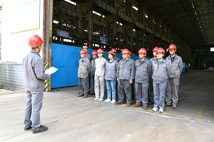 ���ϡ��ֵ�ͷ����������������ʼ���ա�