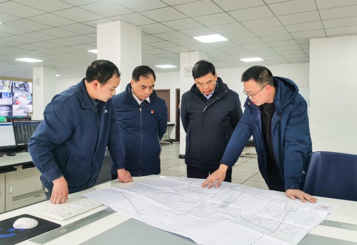 ���ŵ�ί����ǡ������³����ܾ����߽��Ե�����úҵ���������������